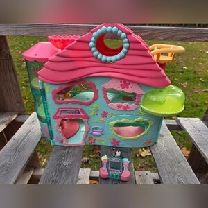 1. Littlest Pet Shop Digital Pets Kitten Cat Keychain & LPS Playset